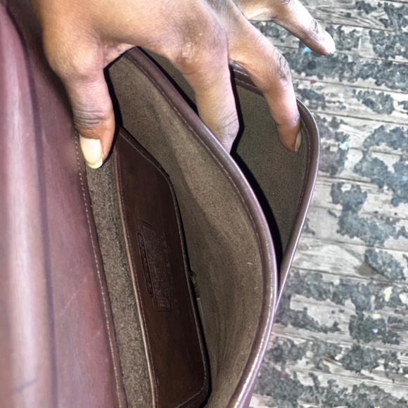 Vintage Coach 70s brown leather men’s bag - Picture 2 of 9